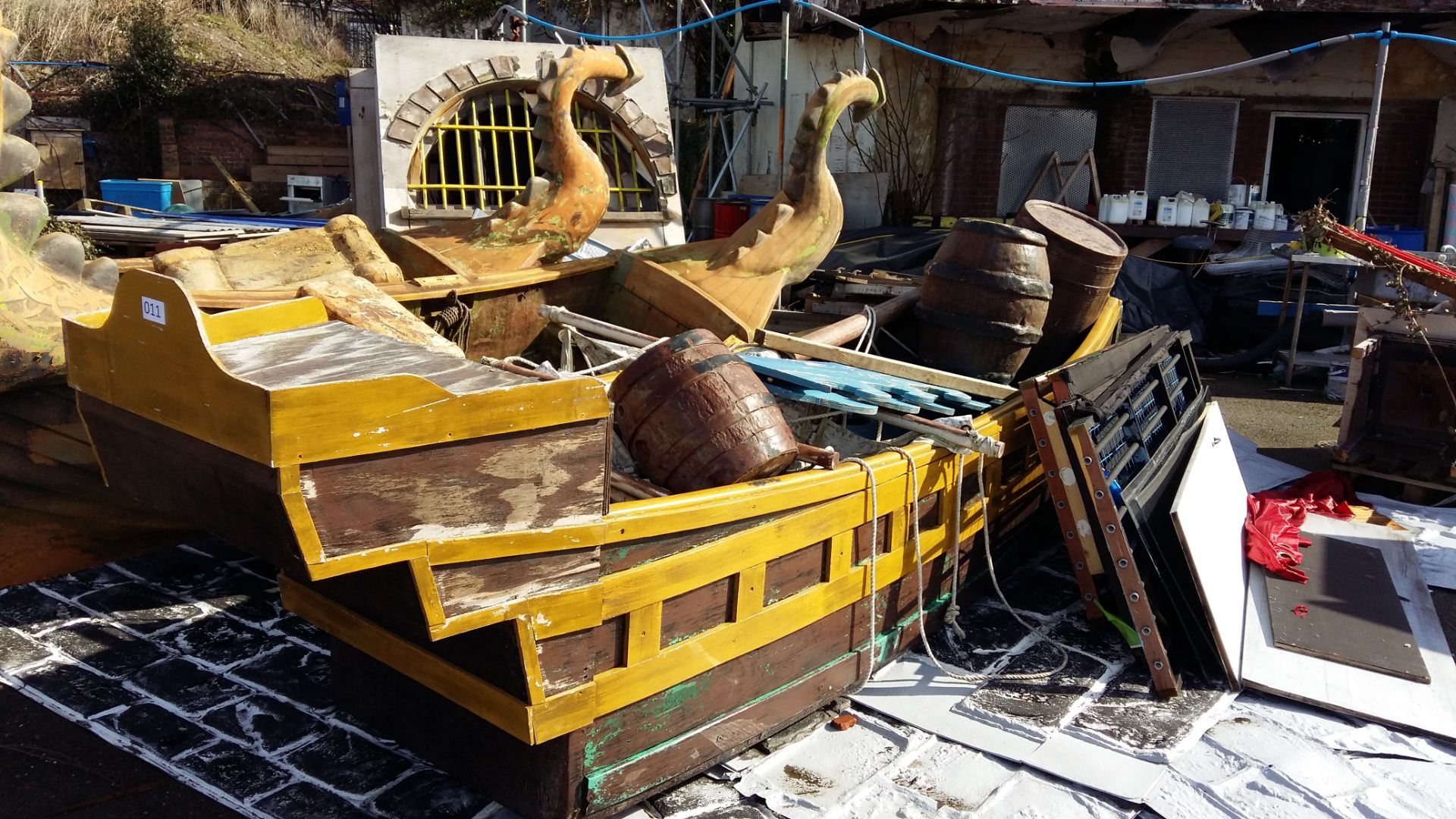 Wooden 'Pirate' ride boat - Image 5 of 8