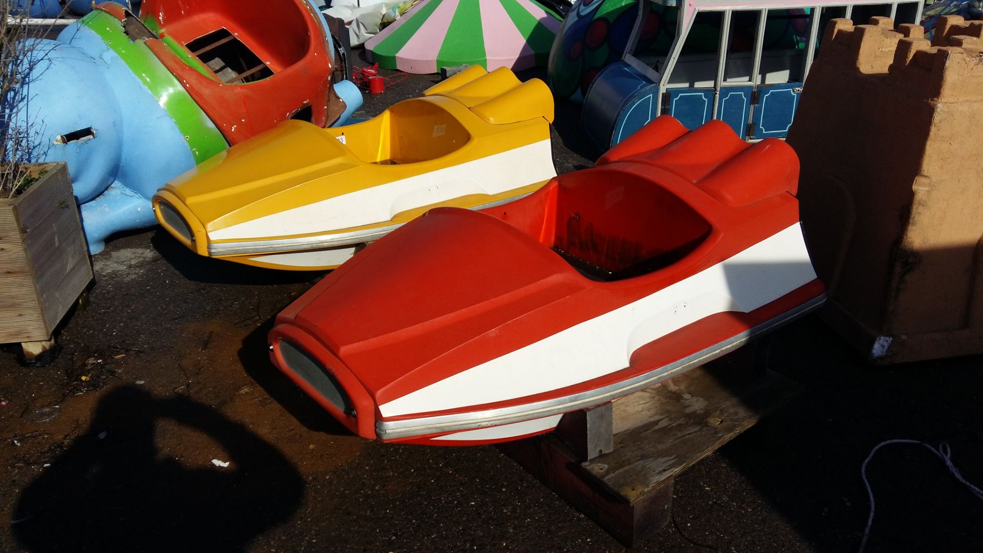 (2) Fibreglass 'Rocket' ride carts - Image 6 of 6