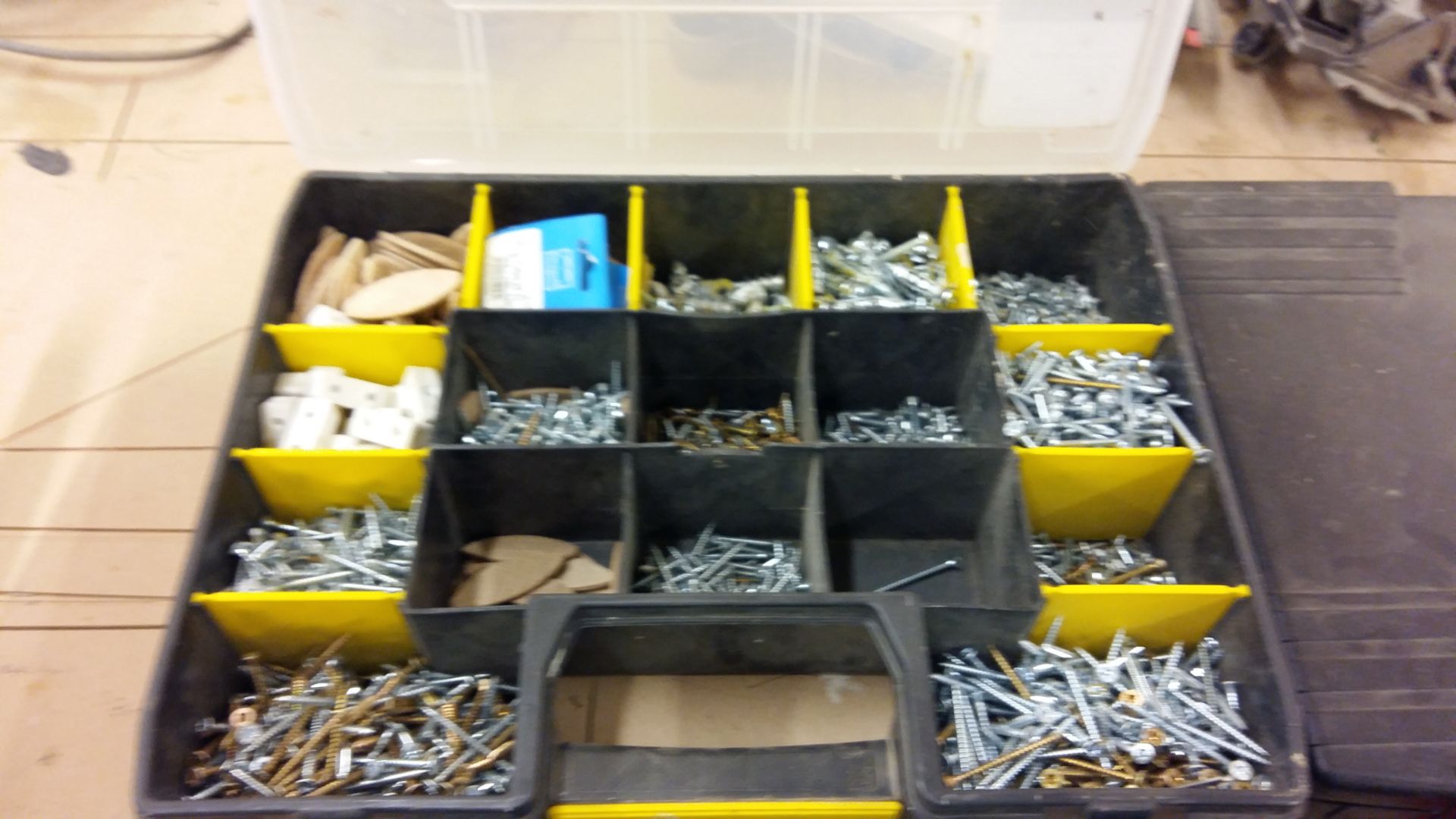 (3) Cases containing Wurth and other screws, fixings etc - Image 4 of 6