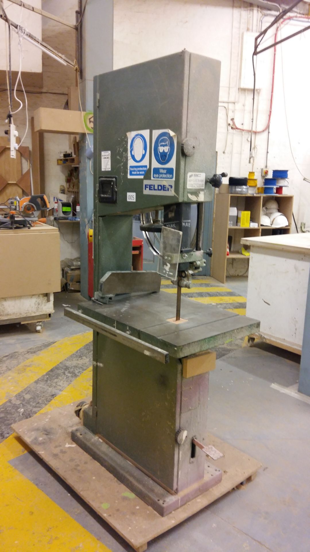 Felder vertical bandsaw