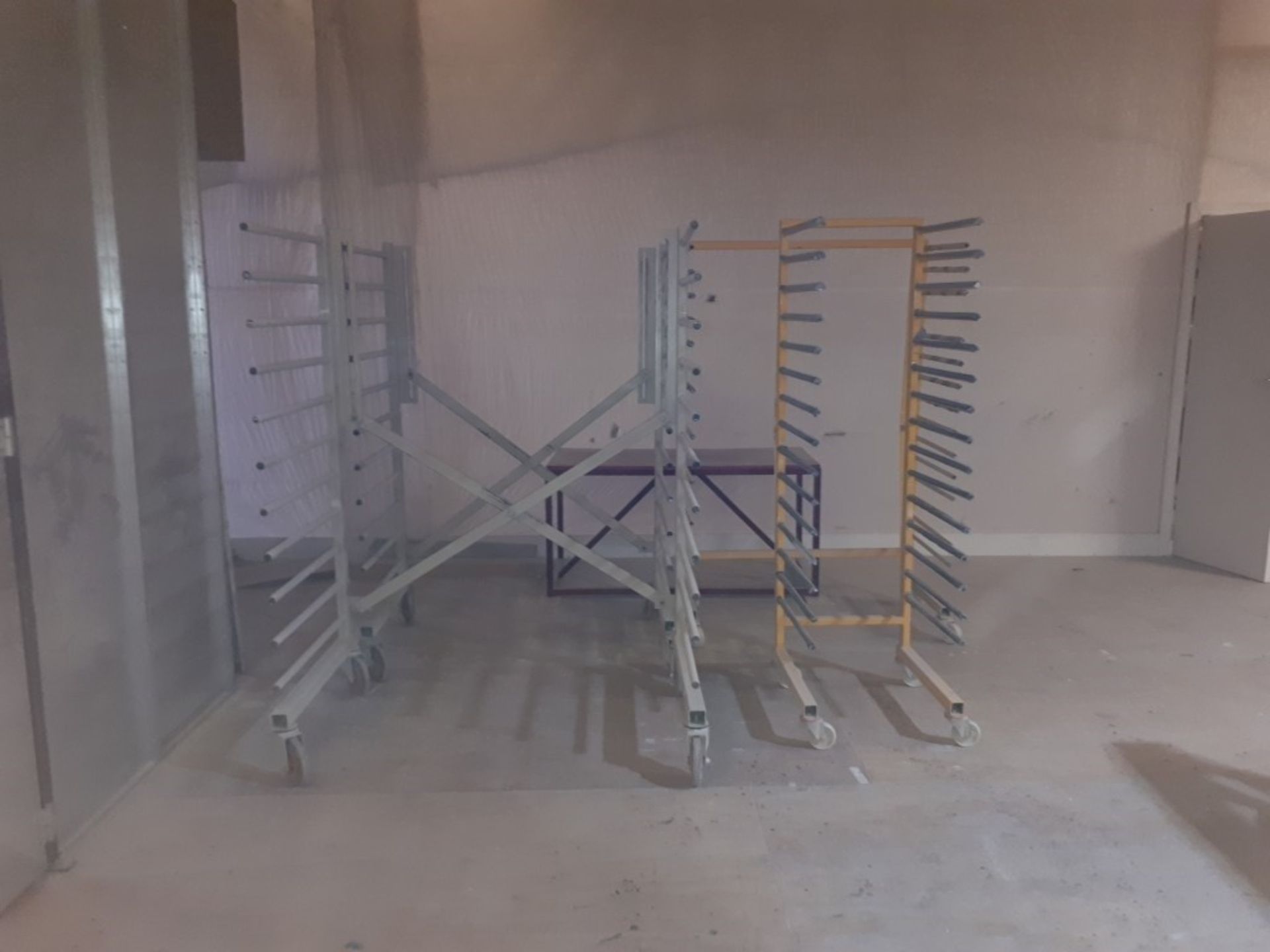 (4) Mobile drying racks