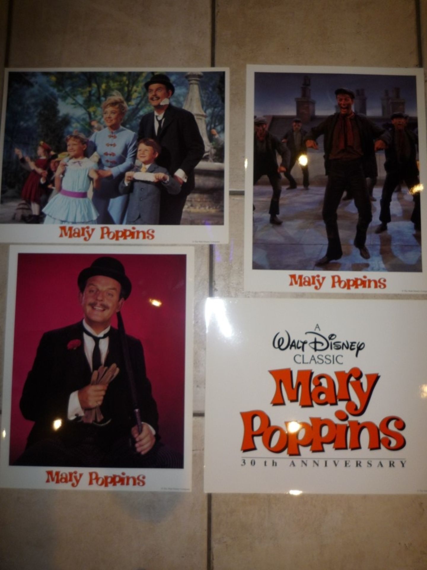 Mary Poppins Re Release lobby cards - Bild 2 aus 2