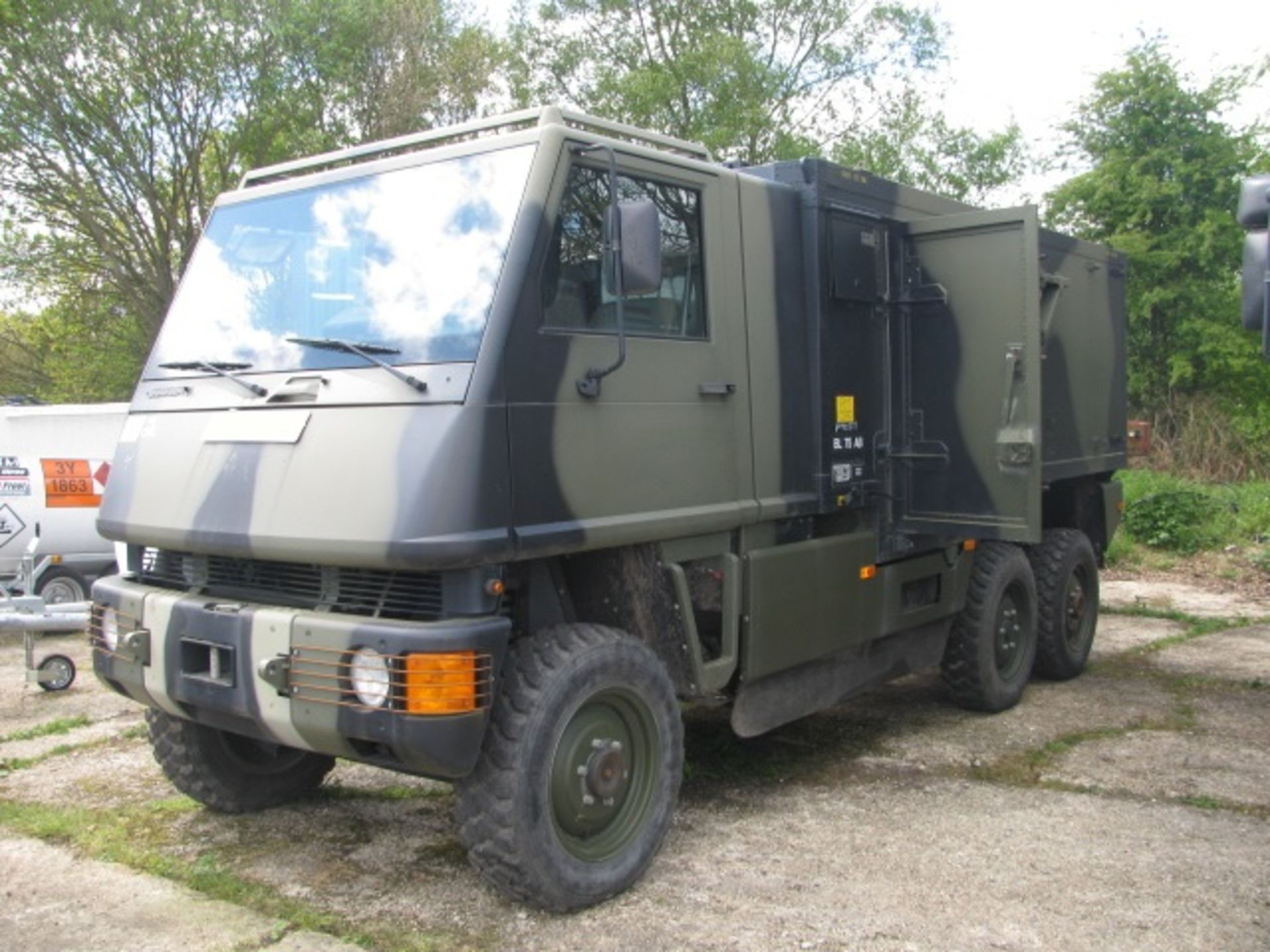 Bucher Guyer Mowag Duro II 6 x 6 Road legal Automatic High Mobility Tactical Vehicle