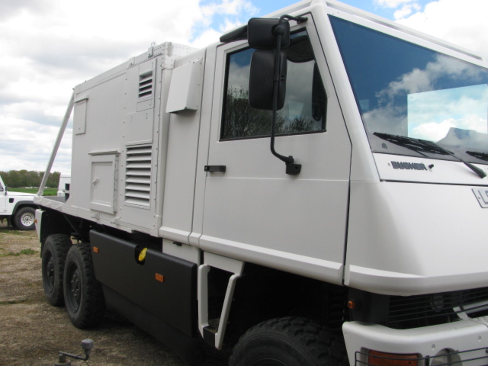 Bucher Guyer Mowag Duro II 6 x 6 Road legal Automatic High Mobility Tactical Vehicle - Image 3 of 24