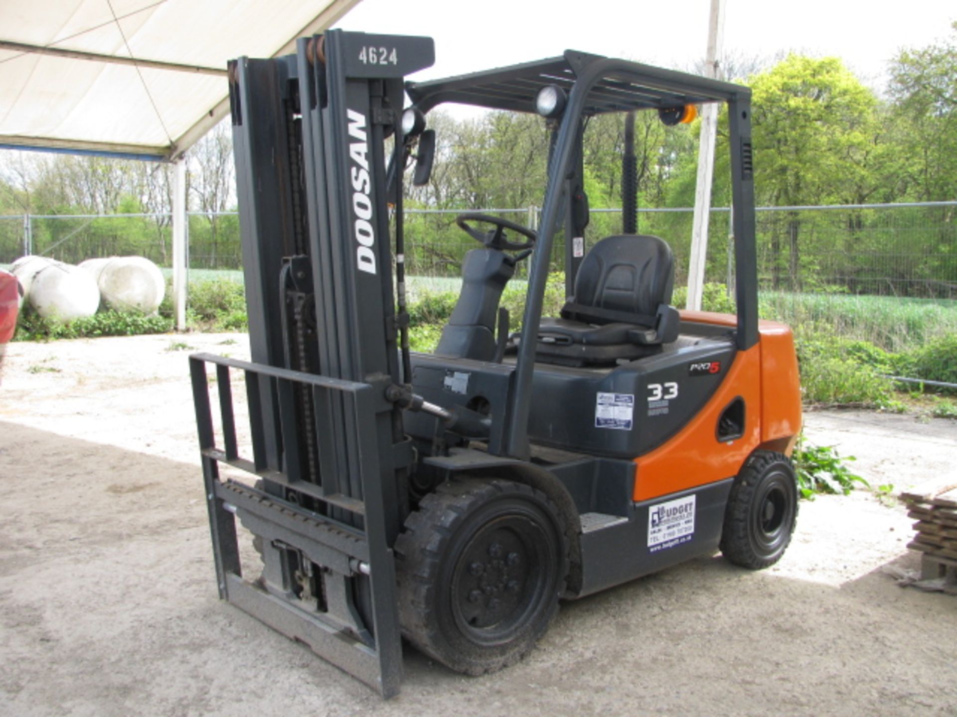 Doosan 33 Pro 5 diesel ride on fork lift truck