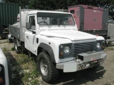 Land Rover Defender 130 TD5, 2495cc drop side truck