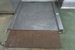 Stainless steel floor scale - A lift out charge will apply