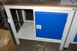 Bott workbench with single cupboard and wood top