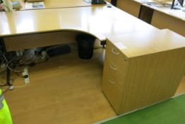 Light wood effect corner desk 1800mm