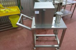 Unitech stainless steel mobile knife wash and lock box