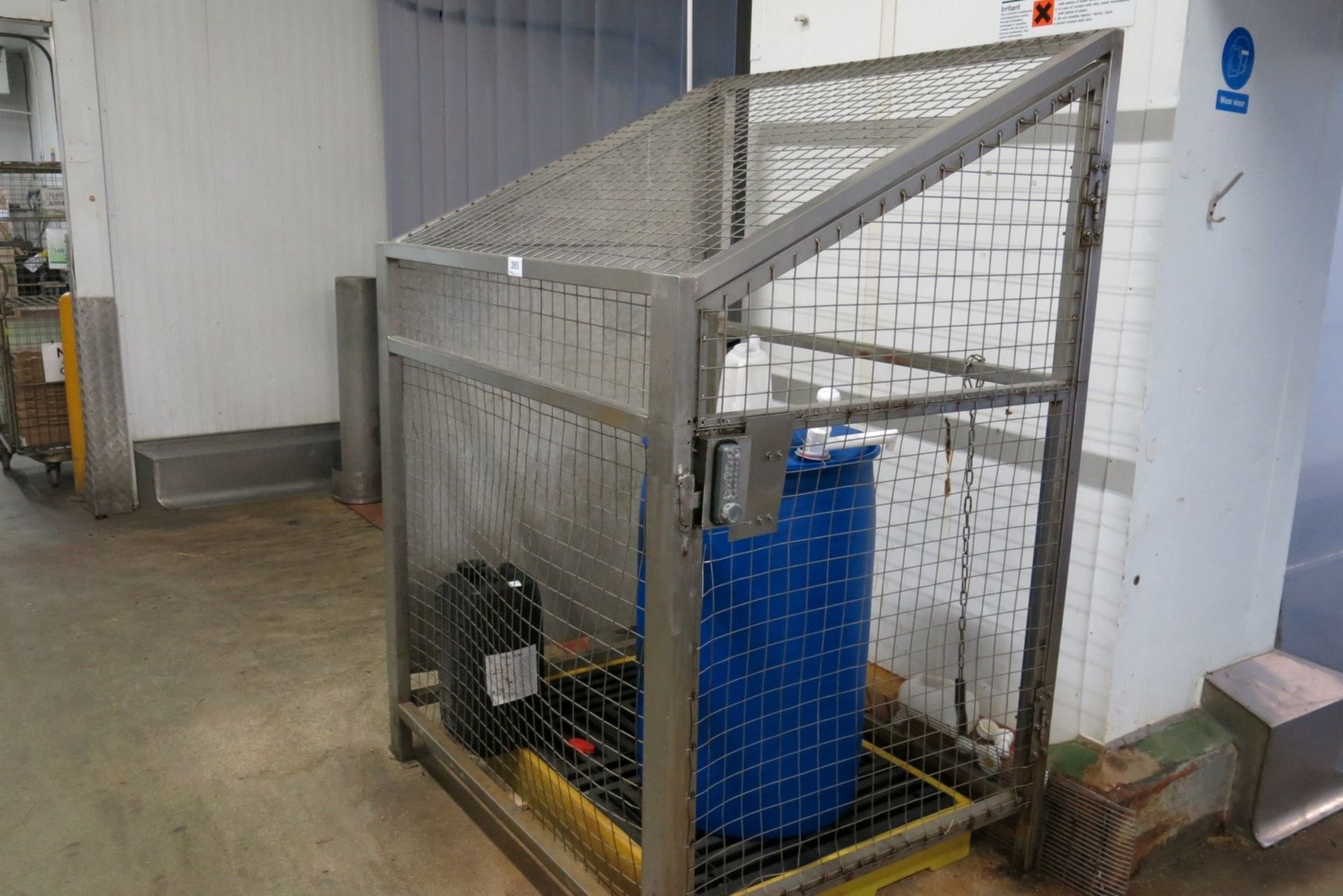 Stainless steel chemicals cage - Image 2 of 2