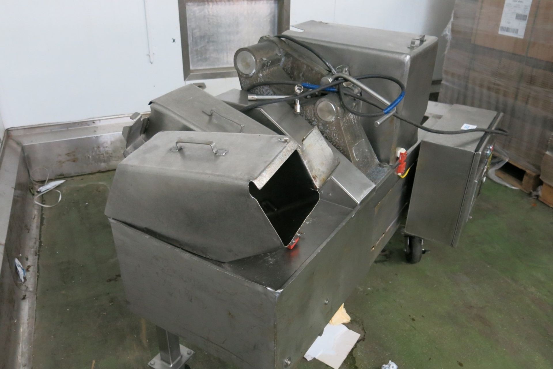 Urschel H-A stainless steel slicer - A lift out charge will apply - Image 4 of 6