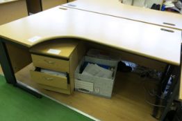 Light wood effect corner desk 1800mm