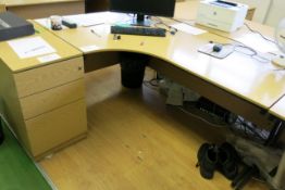 Light wood effect corner desk 1800mm