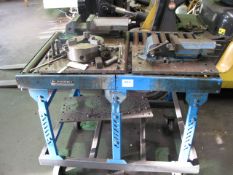 Slingsby roller trolley with 2 x machine vices & Three jaw chuck