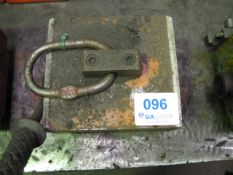 Magnetic lifting clamp