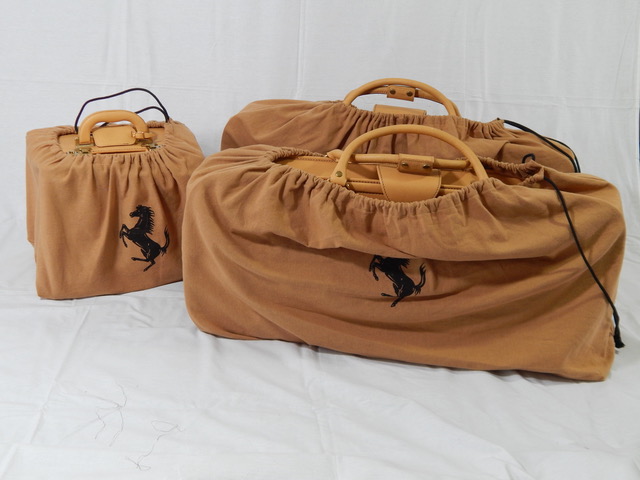 Ferrari 308/328 Schedoni Leather luggage set - Image 4 of 5