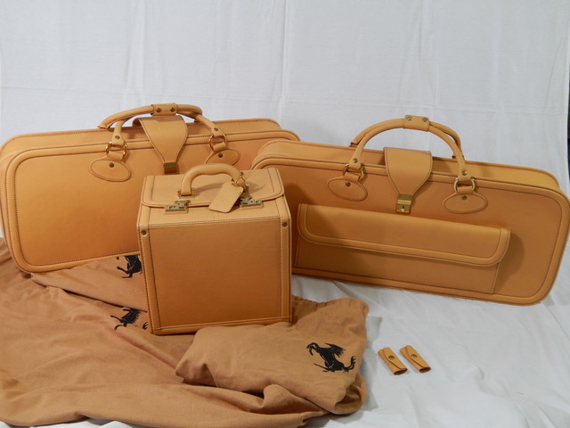 Ferrari 308/328 Schedoni Leather luggage set