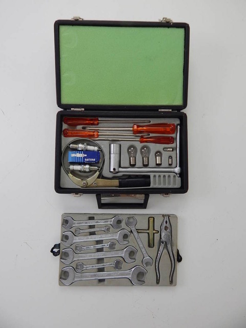 Ferrari 365GTB/4 Daytona Tool Kit