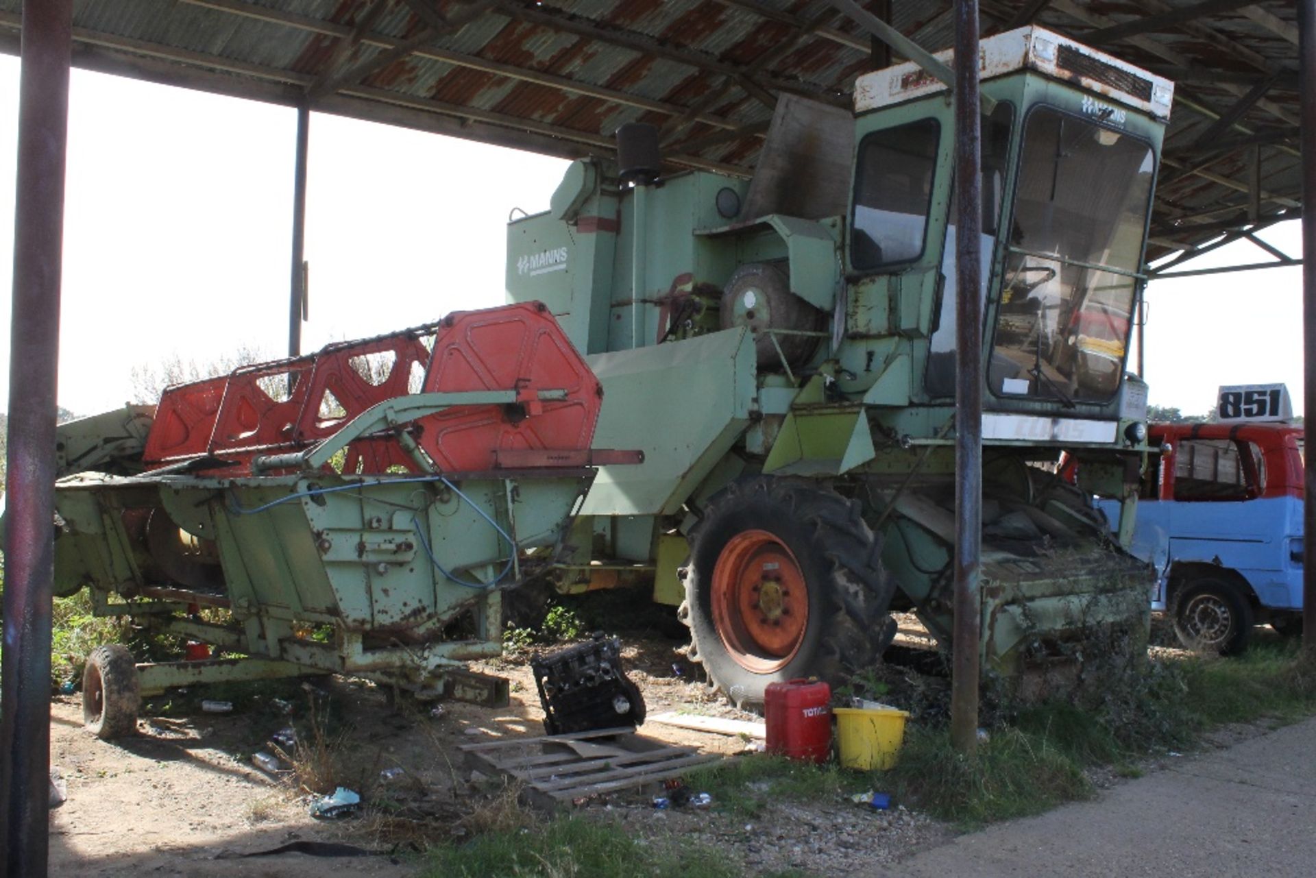 Combine Harvester – Claas Manns Combine with Header Unit – Starts & Runs - Image 8 of 8