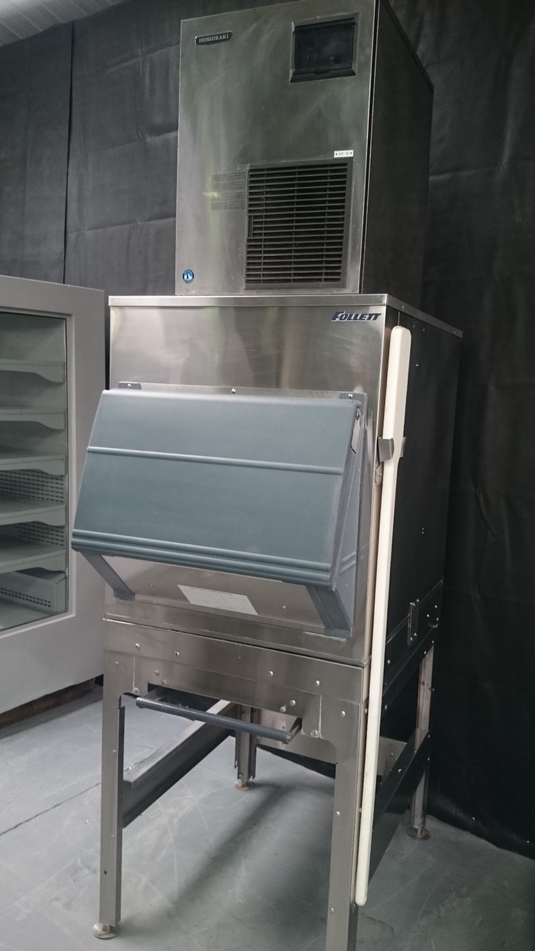 Hoshizaki Commercial Catering Ice Flaker and Storage Bin