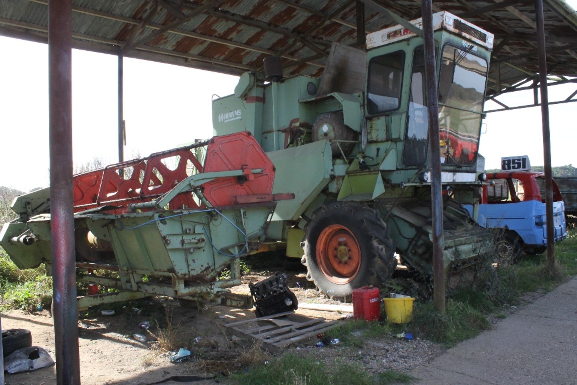 Combine Harvester – Claas Manns Combine with Header Unit – Starts & Runs