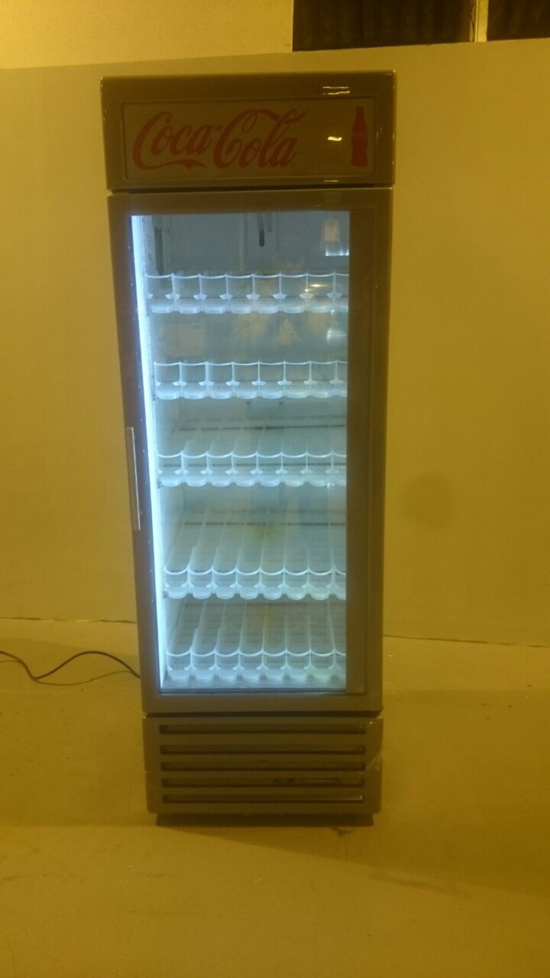 Beverage Air Glass Door Drinks Display Chiller - 5 Shelves 230V