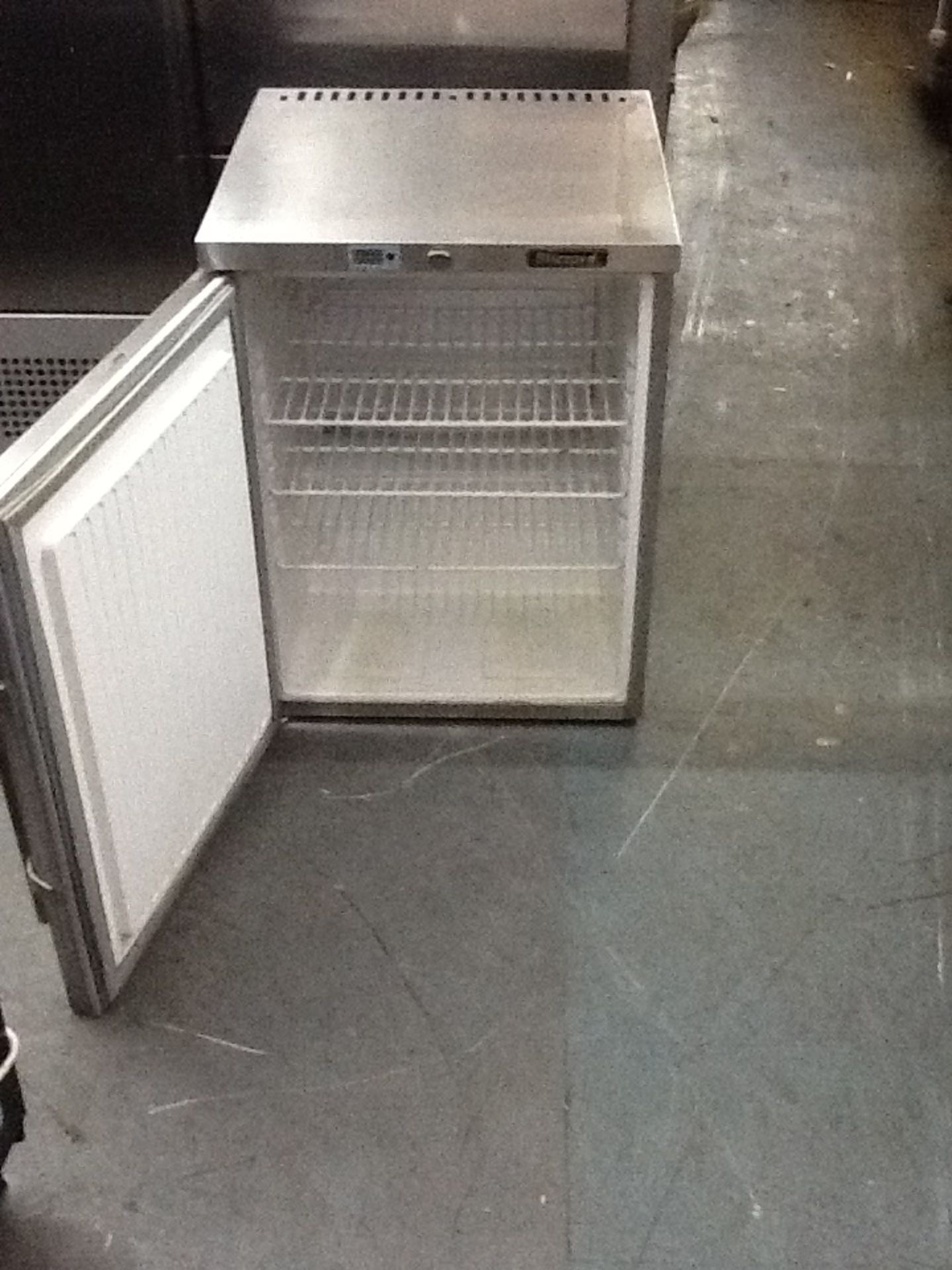 Blizzard Single Fridge – NO VAT - Image 2 of 2