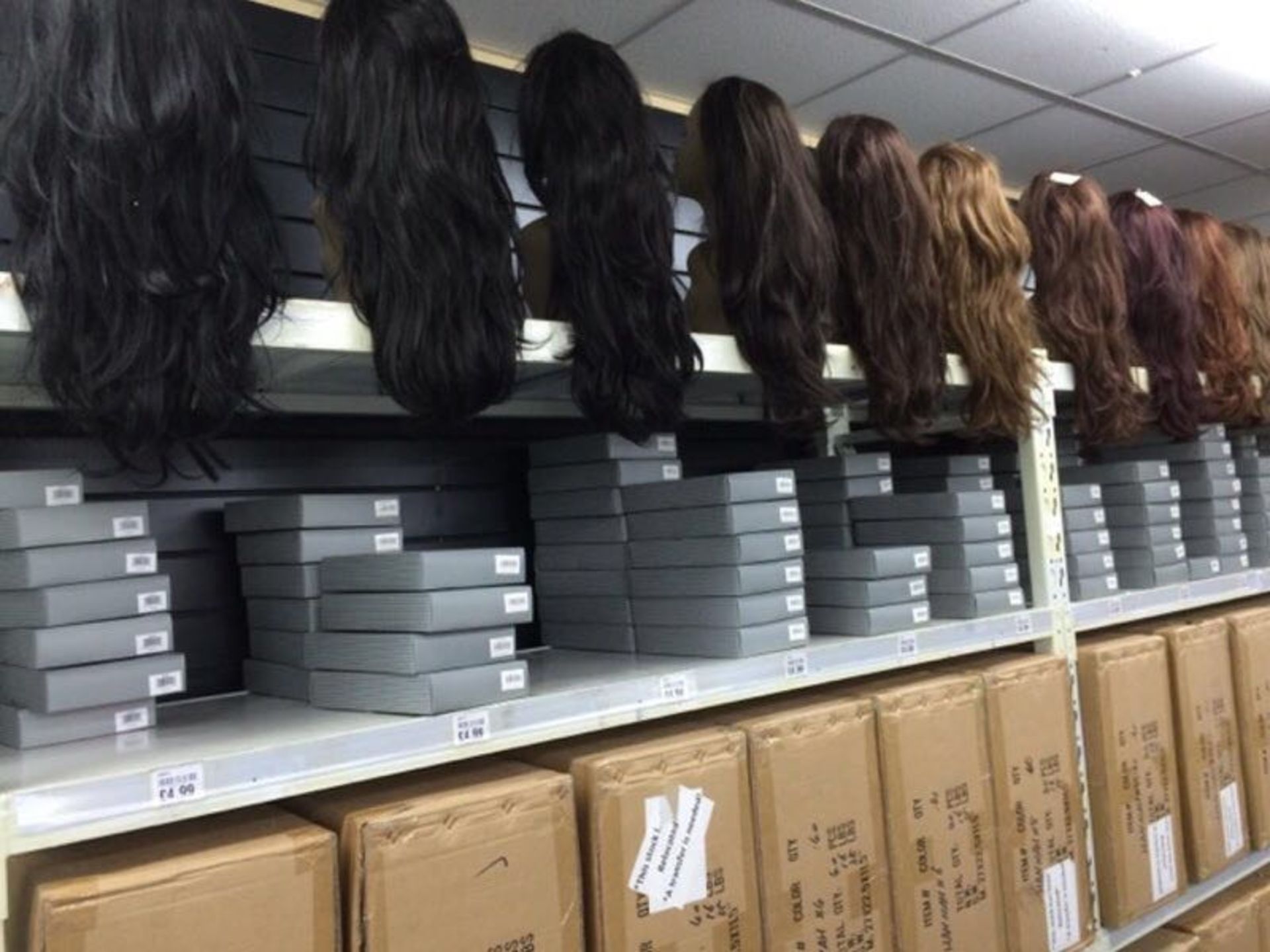 40 x Half Wigs – Individually Boxed – 5 Types / Styles - NO VAT - UK Delivery £15 - Image 2 of 2