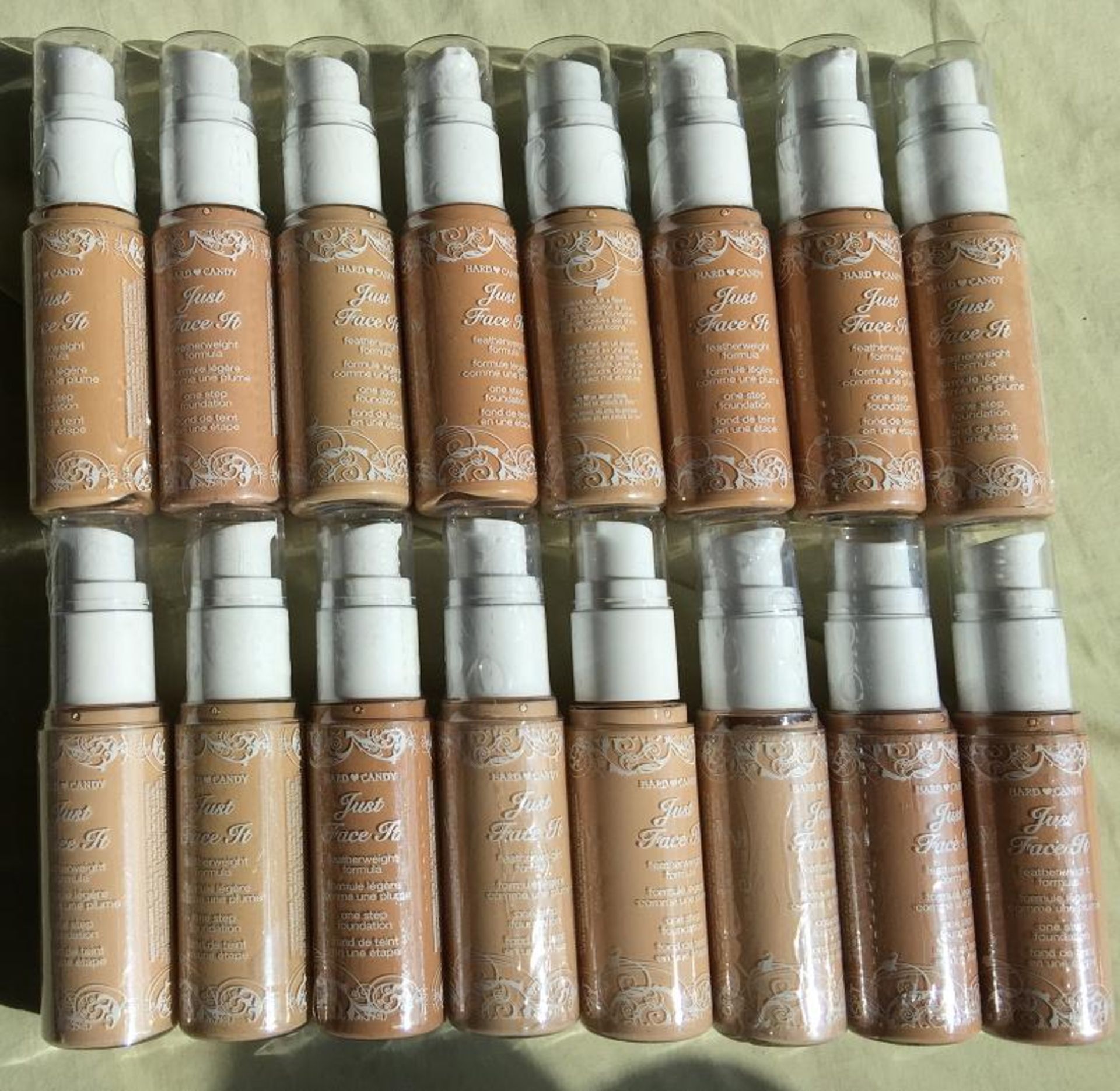 96 x Hard Candy Foundation – Mixed Shades – NO VAT - UK Delivery £15