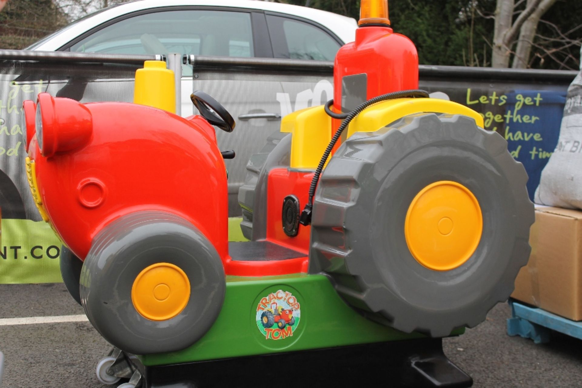 tractor-tom-child-ride