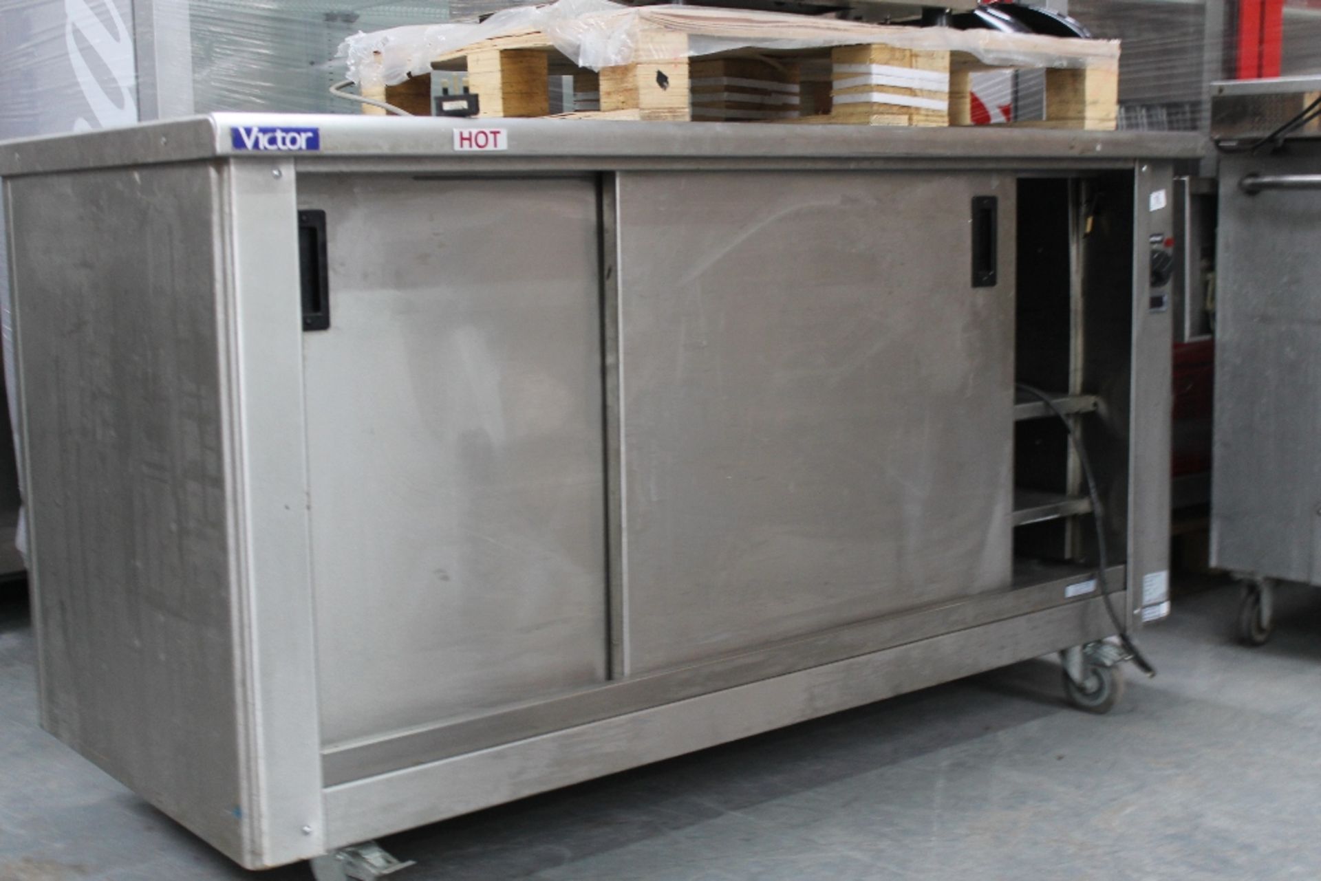Victor Mobile Hot Cupboard - peer16z-42 – serial no:  20358 -240v – 1-ph Tested – NO VAT
