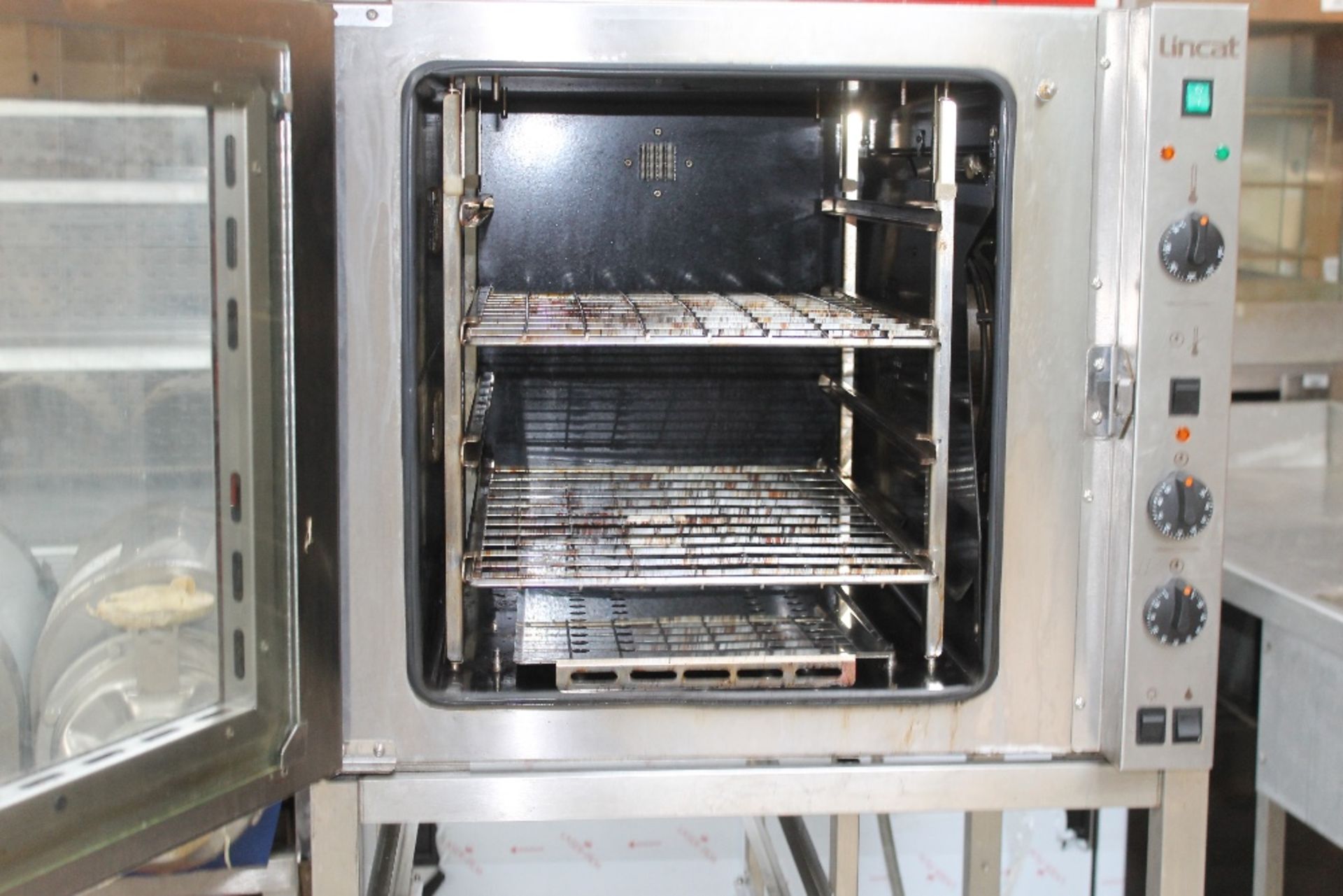 Lincat Convection Oven –on stand with under tray storage – 3-ph   Tested – NO VAT - Image 4 of 4