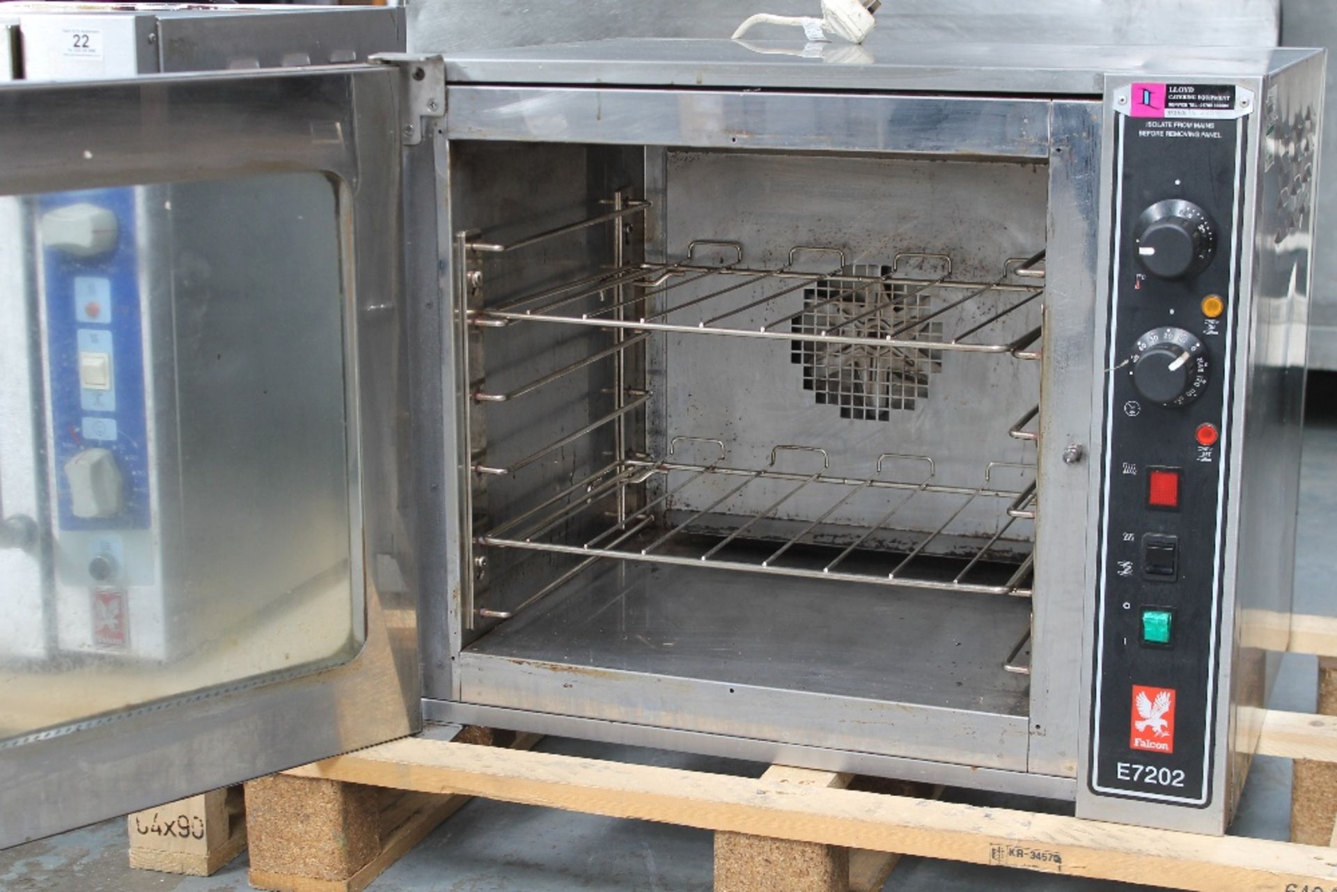 Falcon 6 Grid Convection Oven -1-ph – Tested – NO VAT   Model E7202 – serial no: F306295 – W67cm x - Image 2 of 3