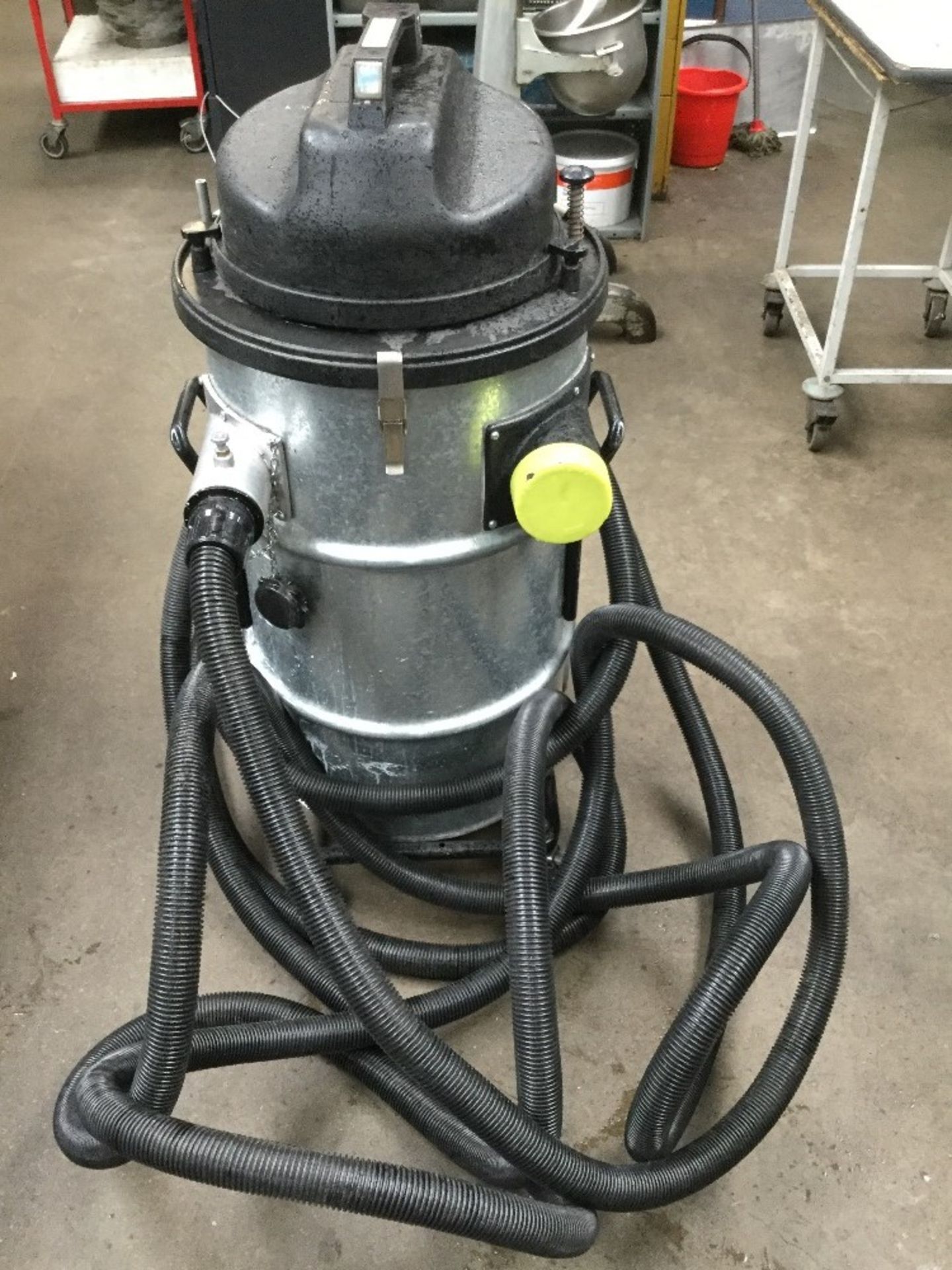 Duty Large Pneumatic Industrial Vacuum - on trolley – NO VAT