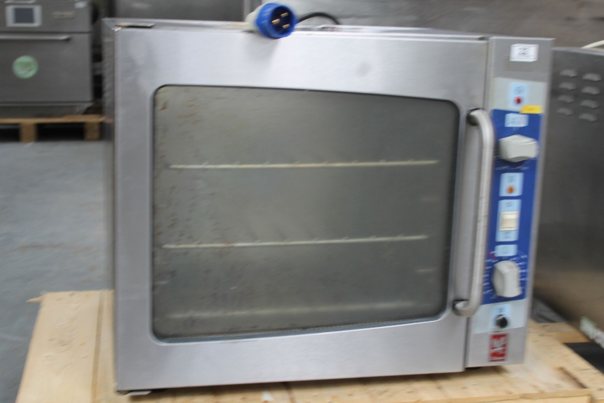 Falcon 6 Grid Convection Oven – 1-ph – Tested – NO VAT   Model E7202S – serial no: F376315 –W67cm x