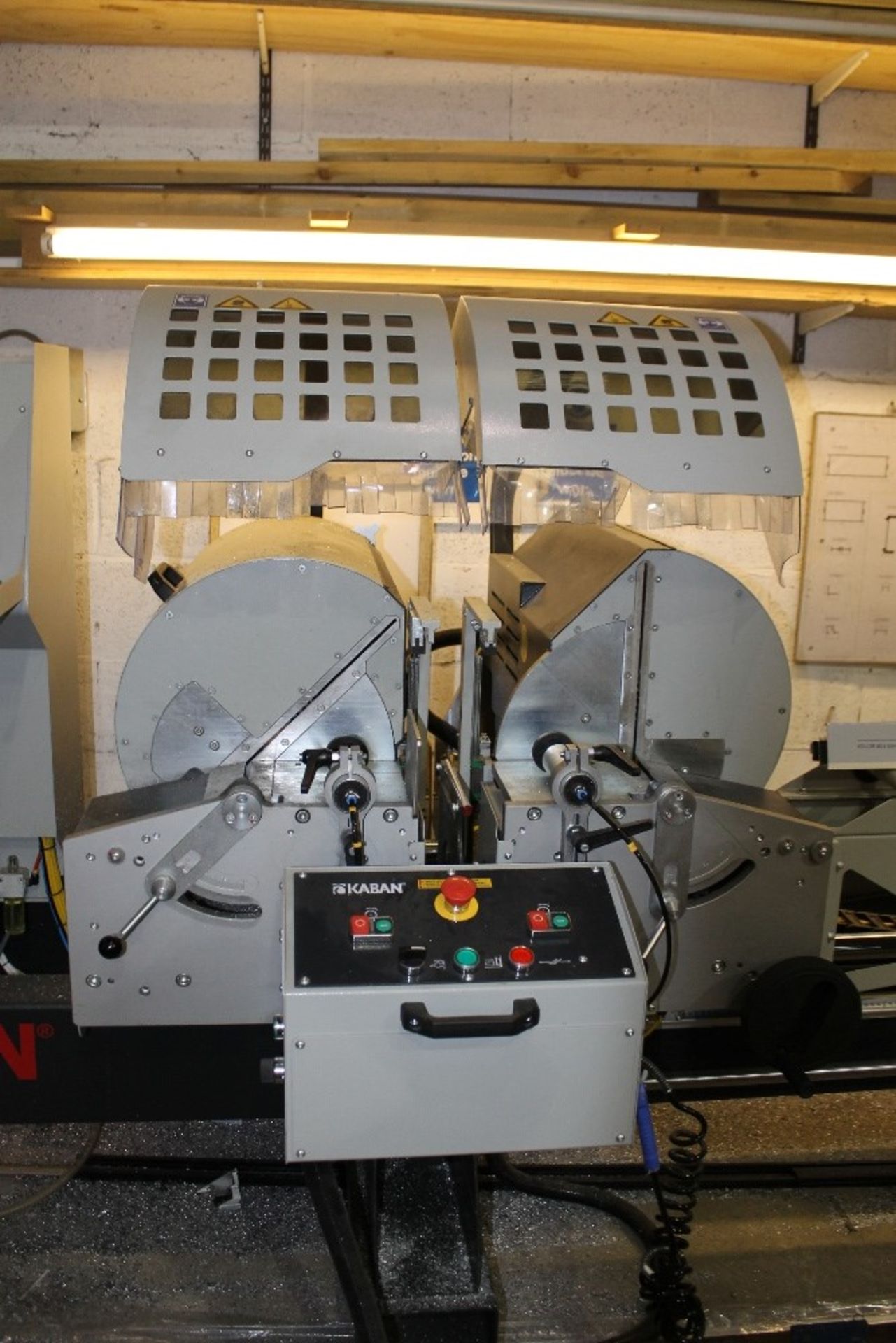 Kaban Double Headed Mitre Saw AB1030 – Tested – NO VAT This machine was purchased New in July 2015 - Image 2 of 7