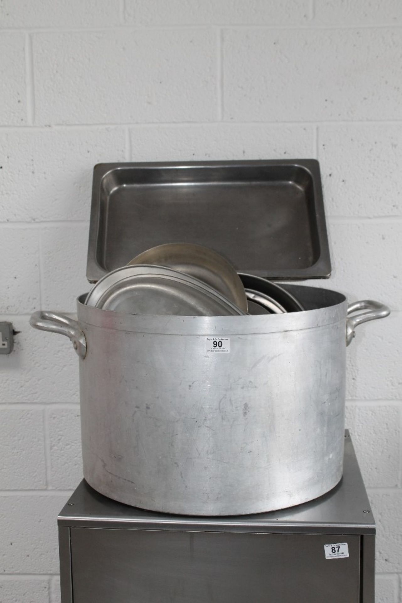 100 Litre Saucepan + Quantity Oven Pans, Trays , Covers etc