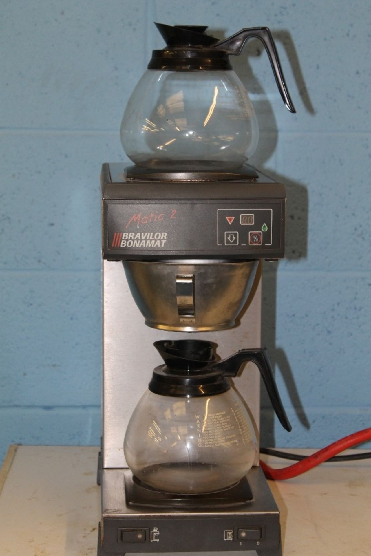 Bravilor Bonamatic Filter Coffee Machine with 2 Glass Jugs – Tested   NO VAT - Image 2 of 2