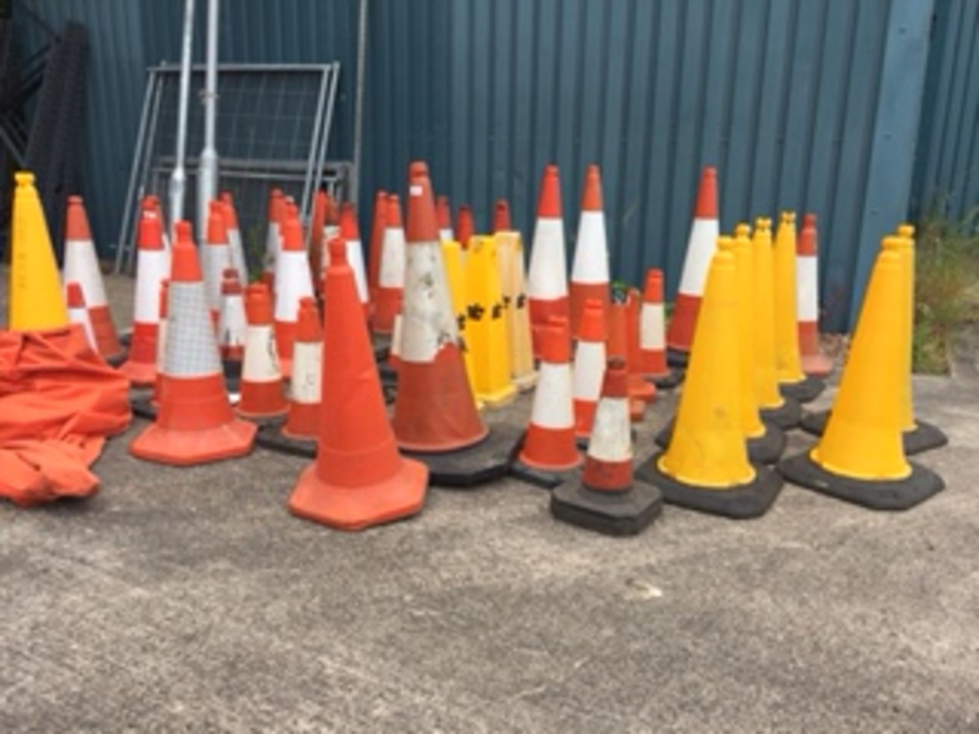 Job Lot x 41 Traffic Cones – NO VAT