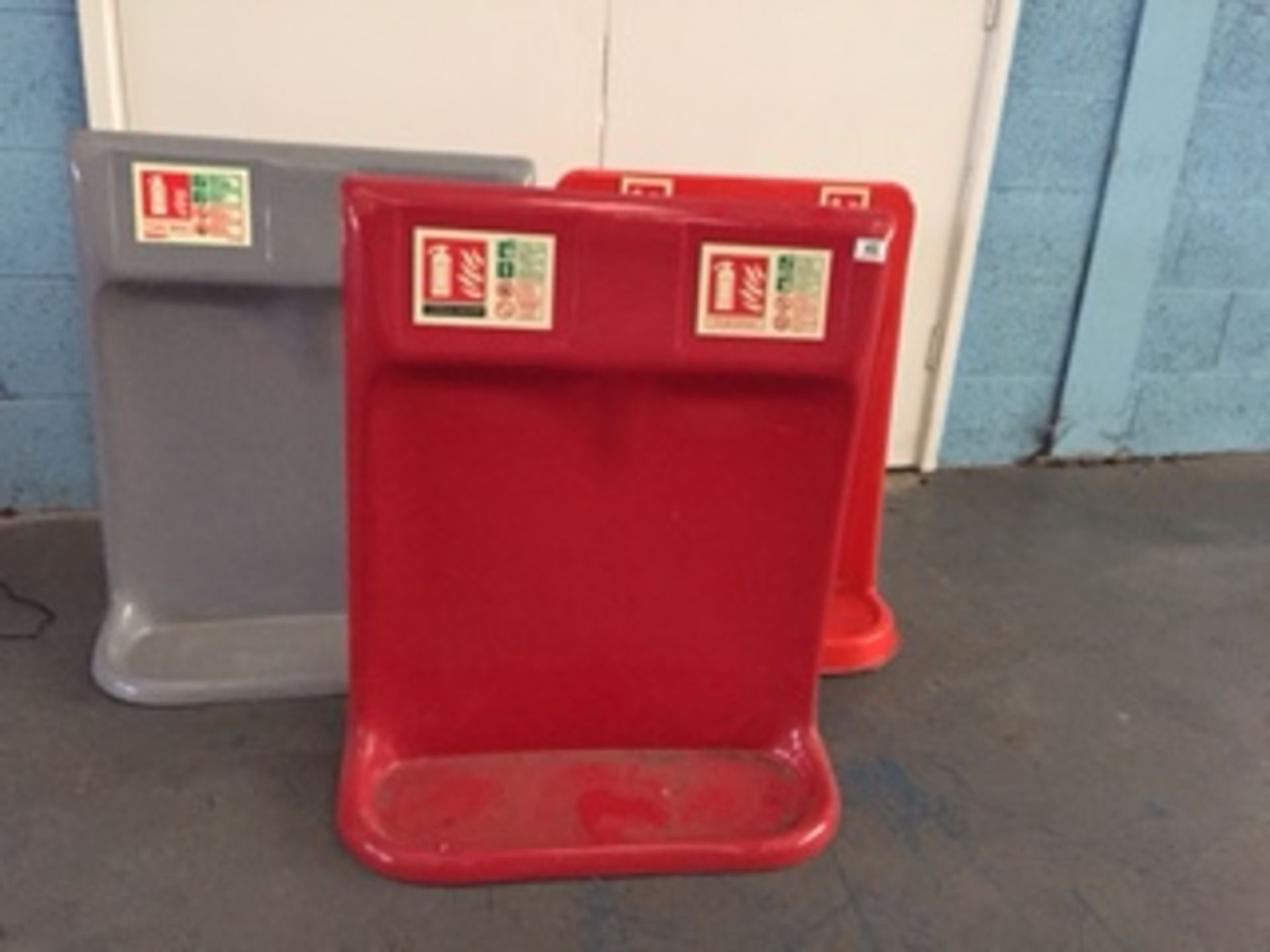 3 x Double Fire Extinguisher Stations – NO VAT - Image 2 of 2