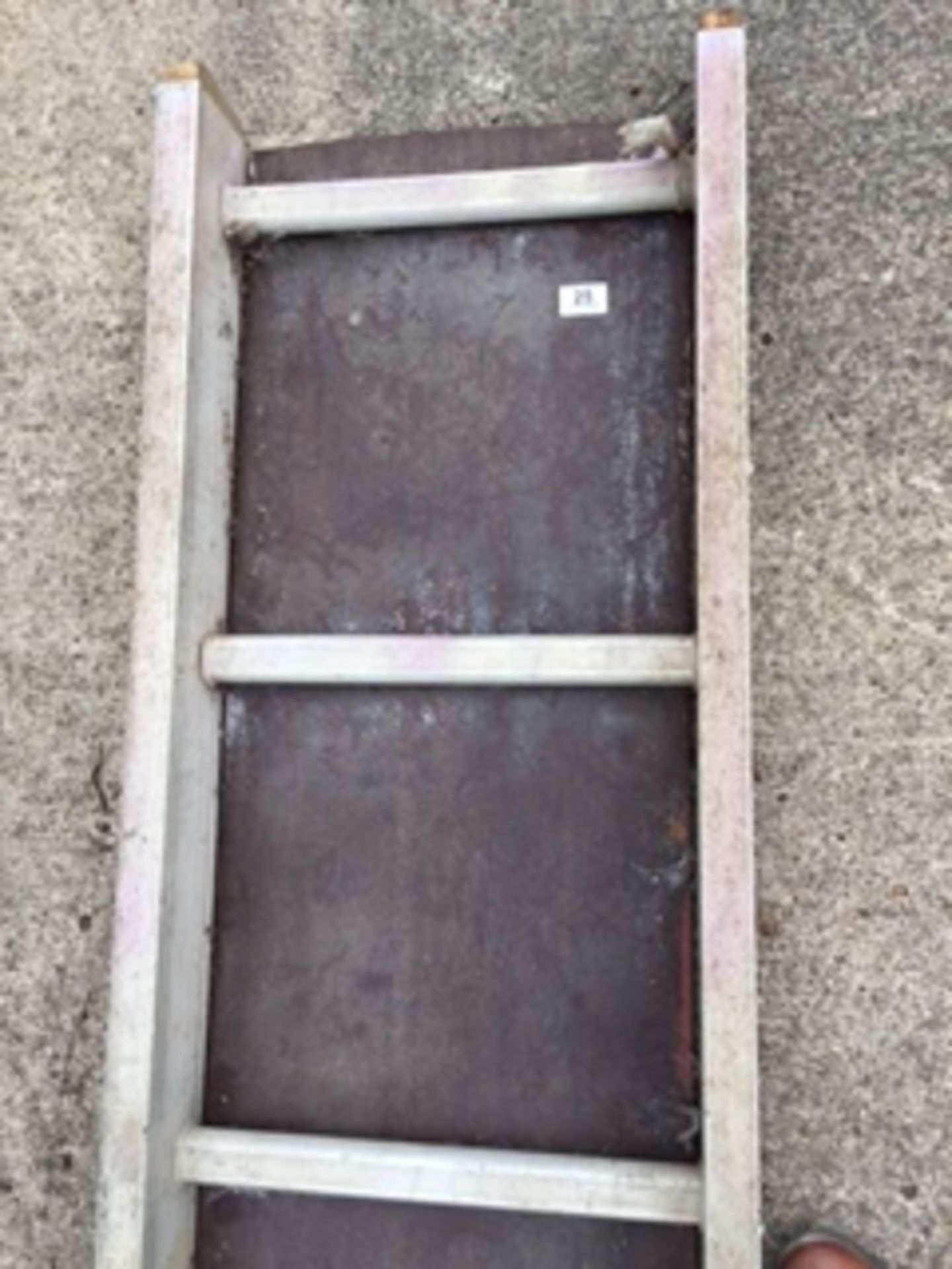 Long Ladder / Decorators Board 5.50m – NO RESERVE - NO VAT - Image 2 of 2