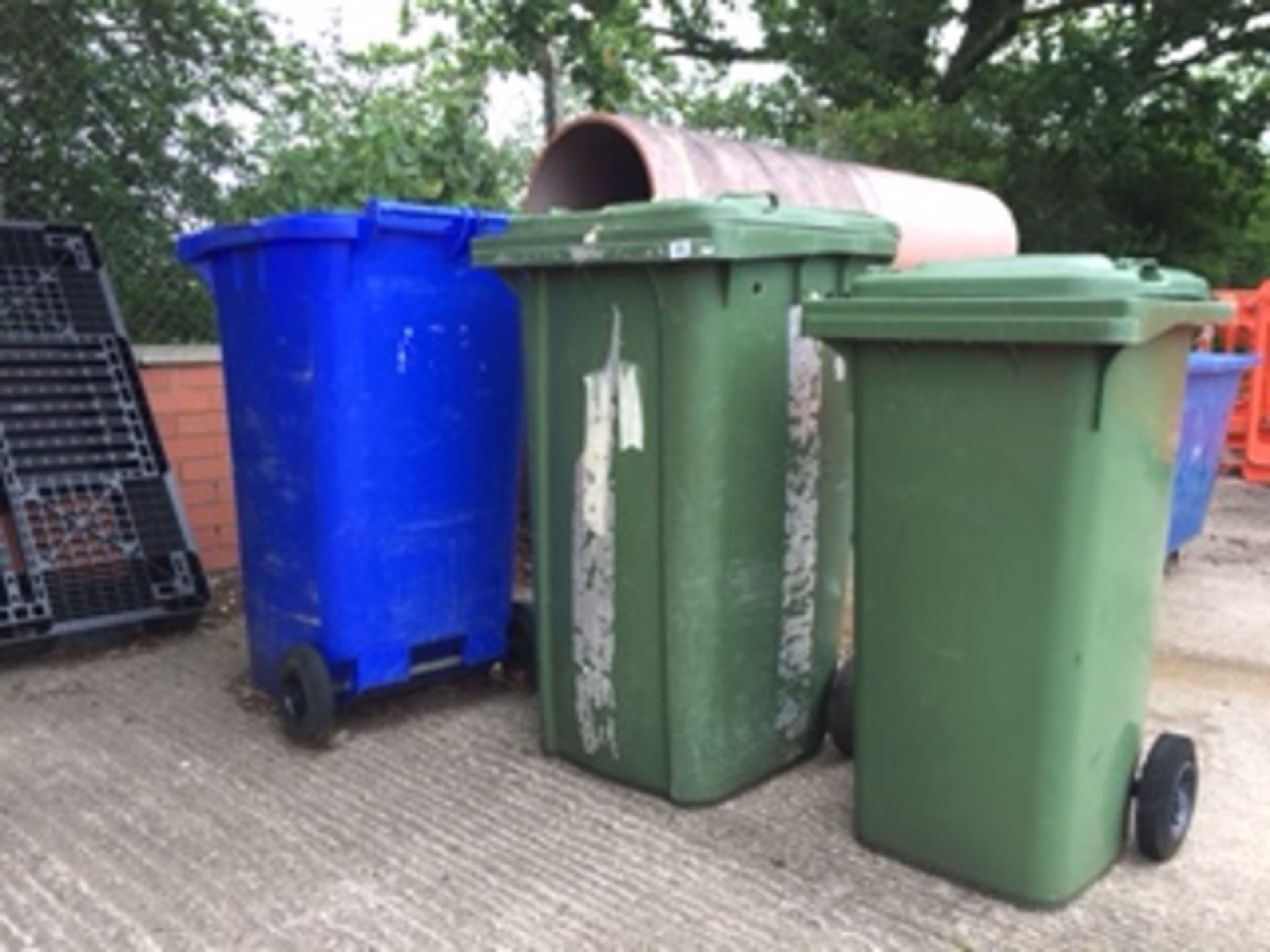 3 Wheelie Bins – NO RESERVE - NO VAT