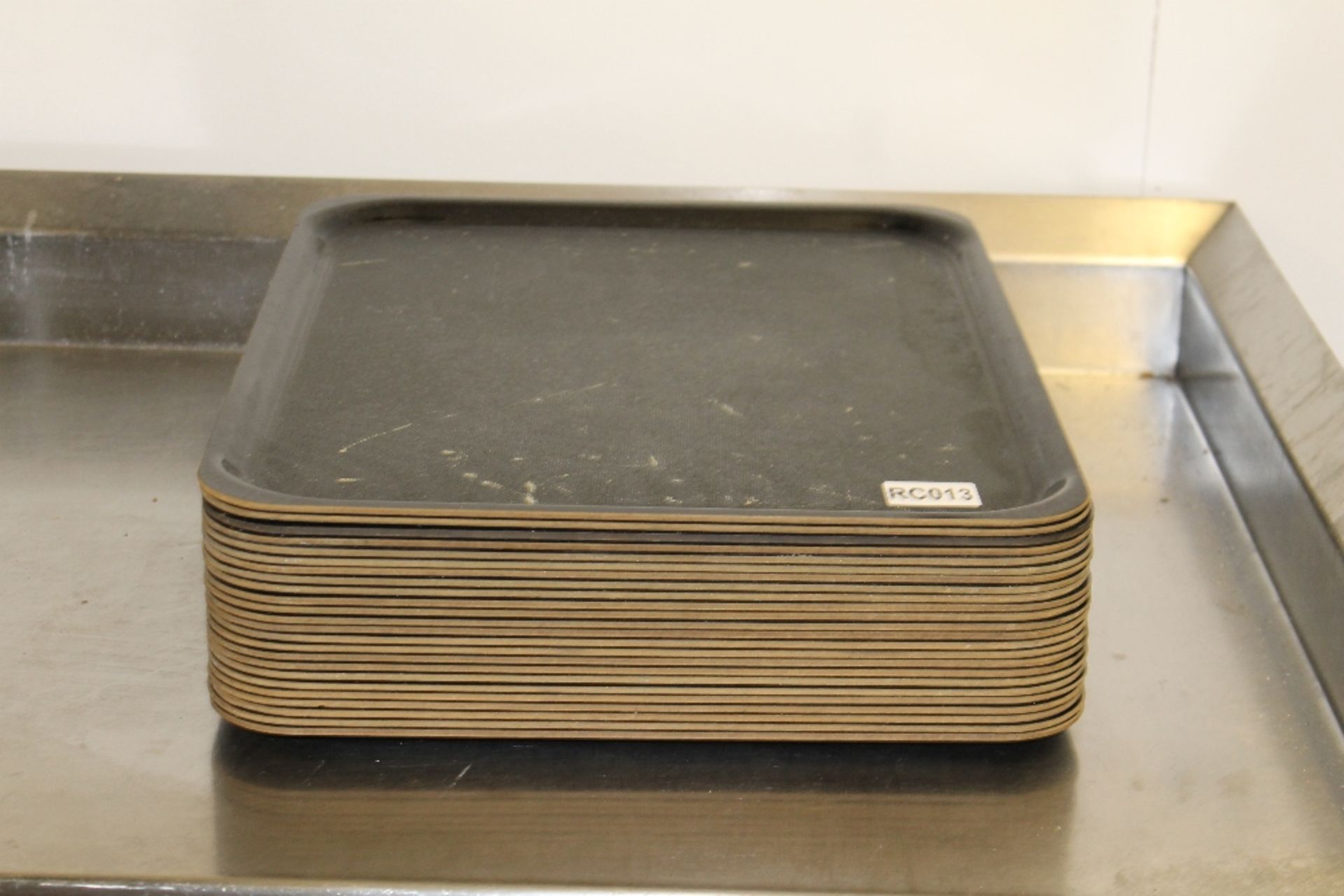 Quantity of Serving Trays