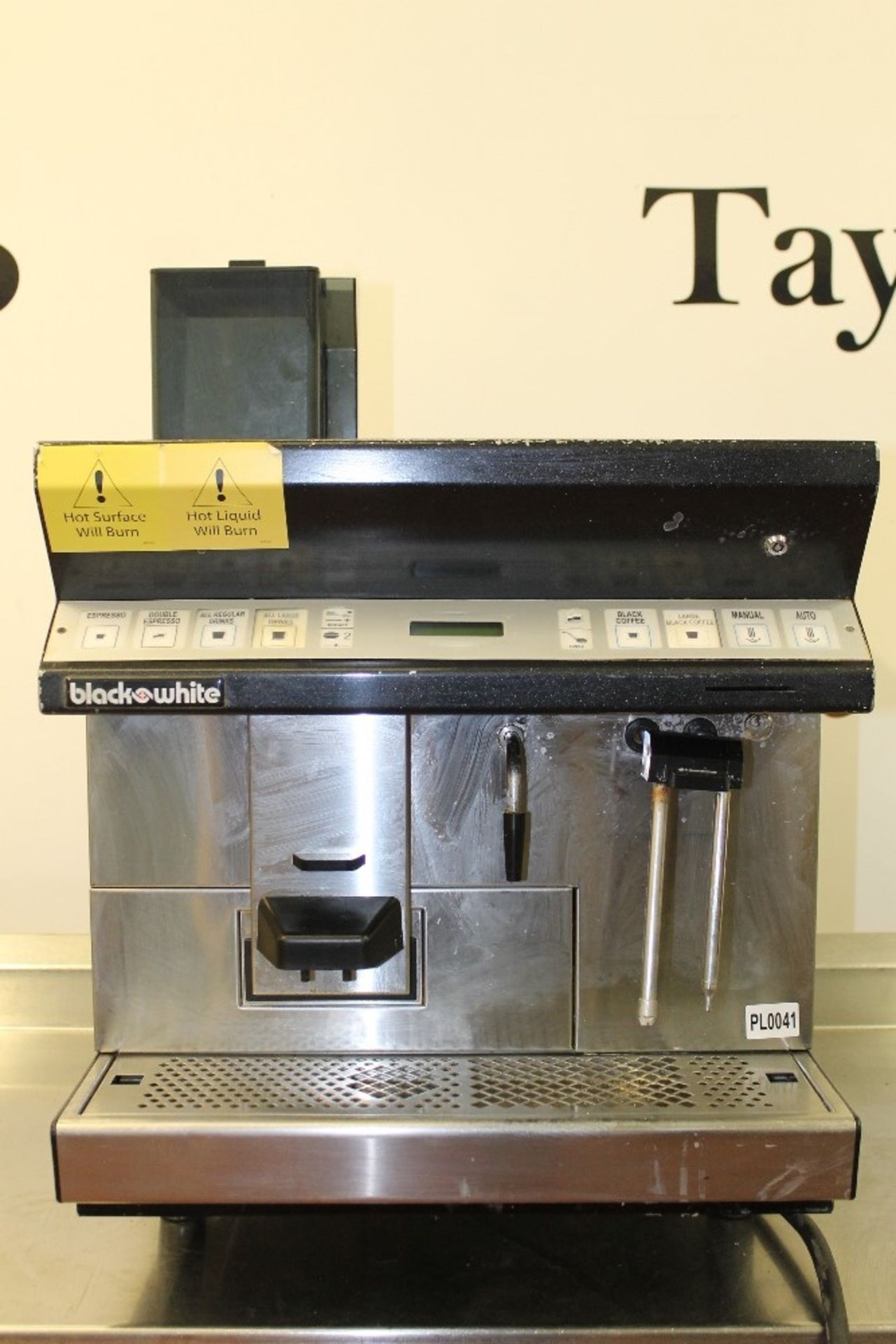 Black & White Bean to Cup Coffee Machine – 3-ph – no cup guard NO VAT - Ex Debenhams