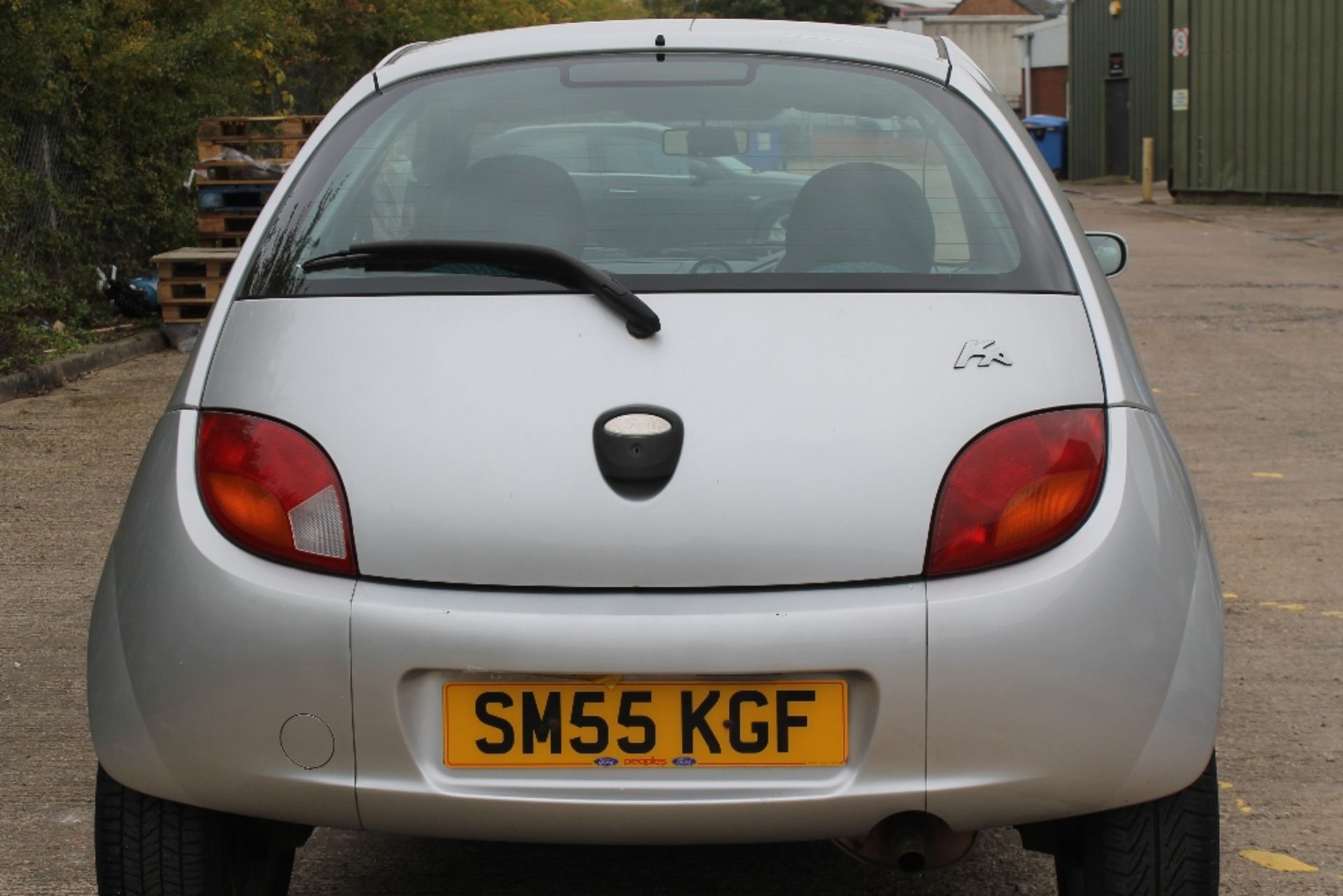 2005 FORD KA STYLE SILVER 1.3 PETROL 3 DOORS MANUAL HATCHBACK Reg: SM55 KGF MOT: 11-12-2017 - Image 2 of 6