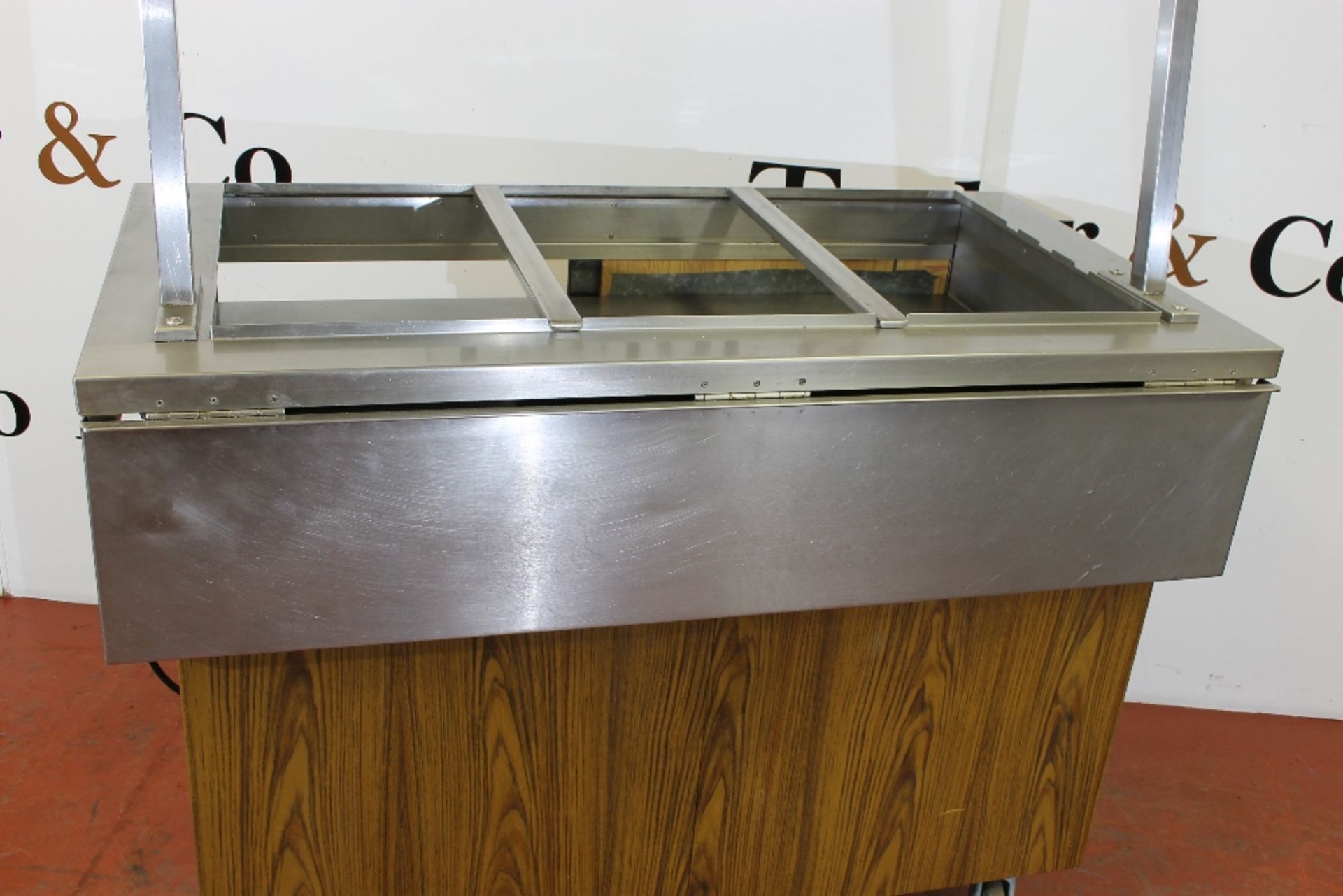 Moffatt Heated Three Tier Hot Cupboard with dry heat 3 x 1/1 Gastronorm Pans , Bain Marie – electric - Image 5 of 5