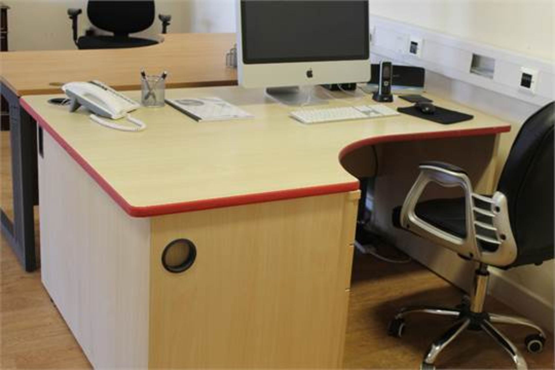 Office Furniture - Pine Wood - NO VAT This very modern office set consists large office desk - set