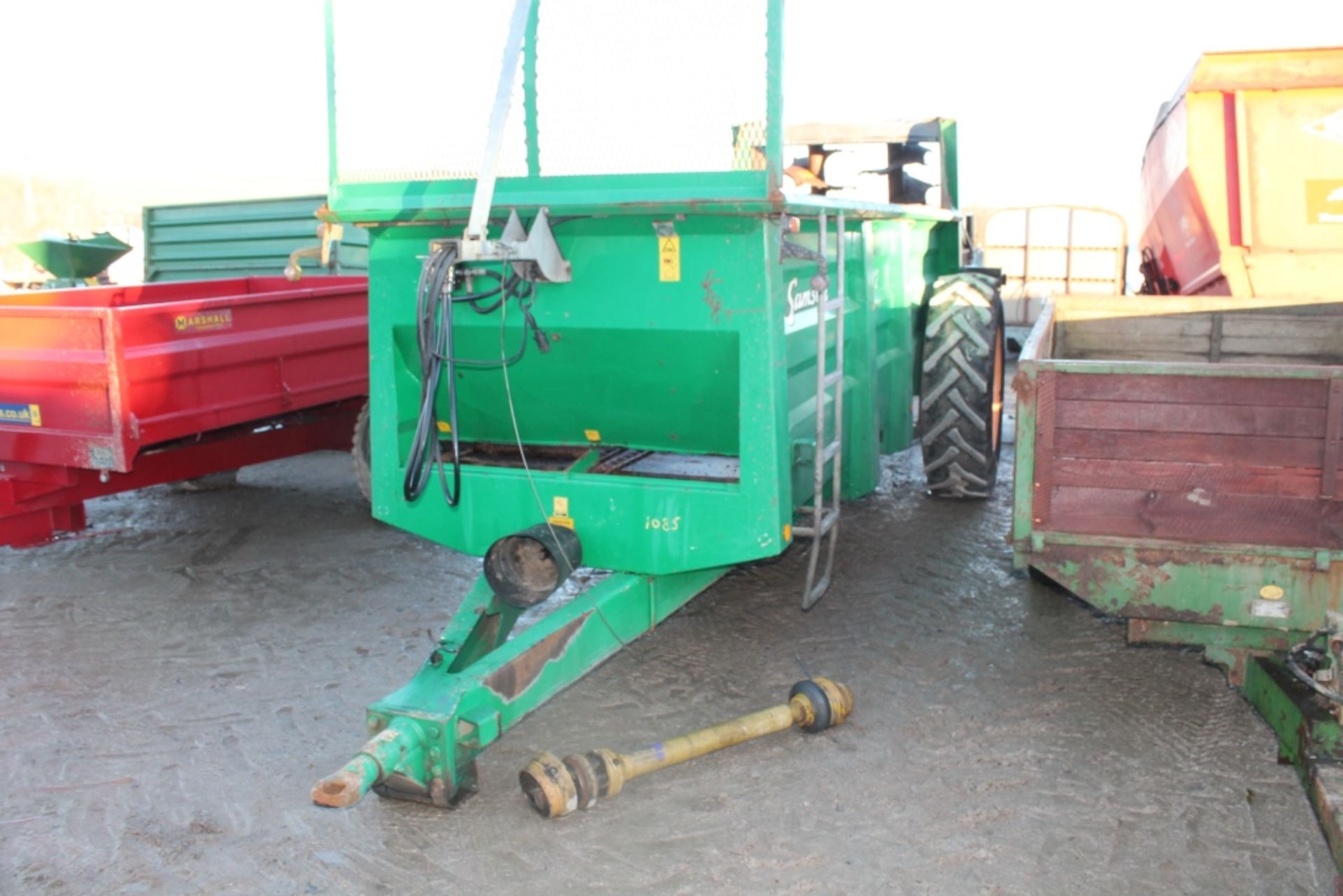 SAMSON MUCK SPREADER WITH PTO