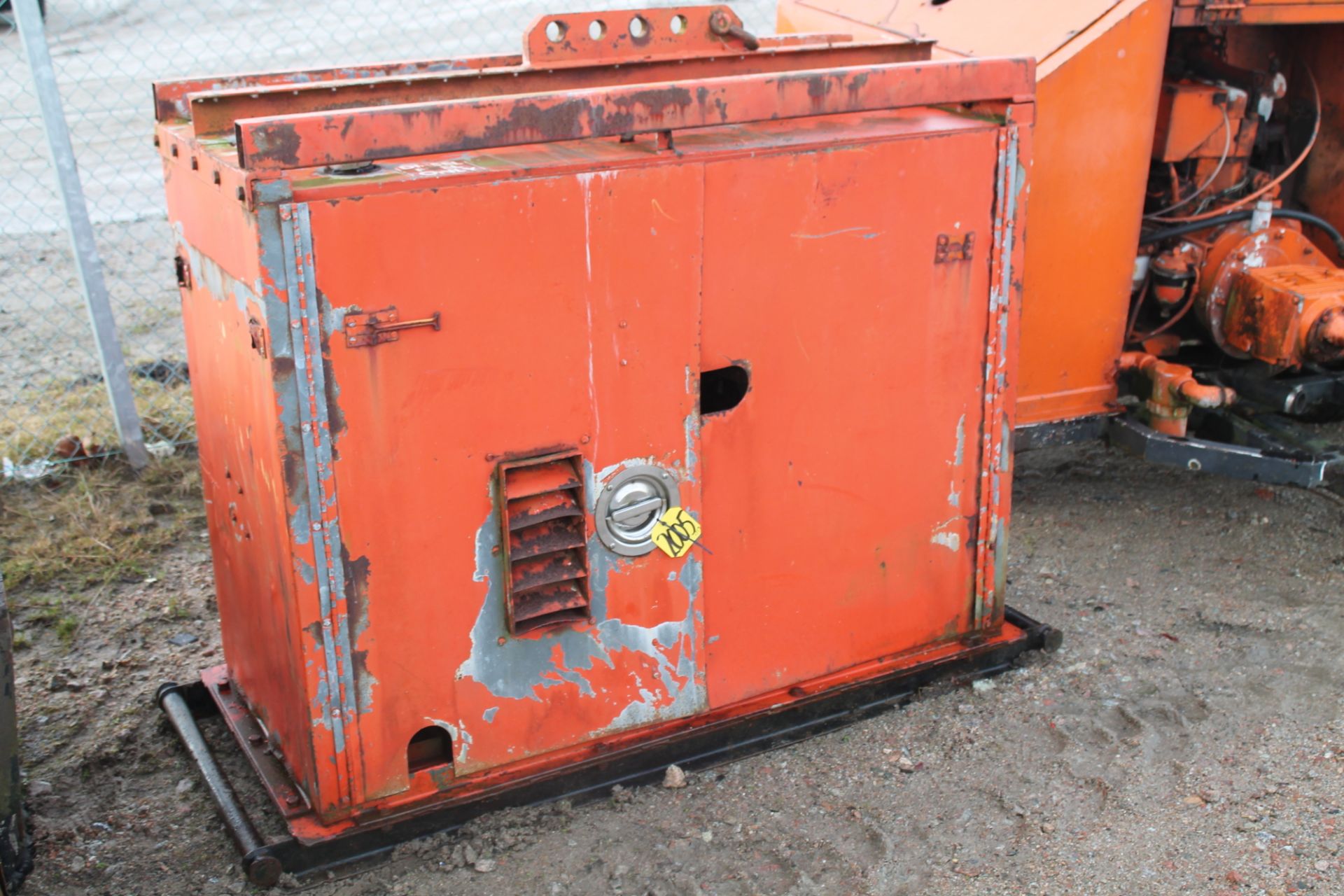 GENERATOR (ORANGE)